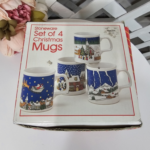 Vintage Stoneware Set of 4 Christmas Mugs made in Japan - Picture 3 of 11